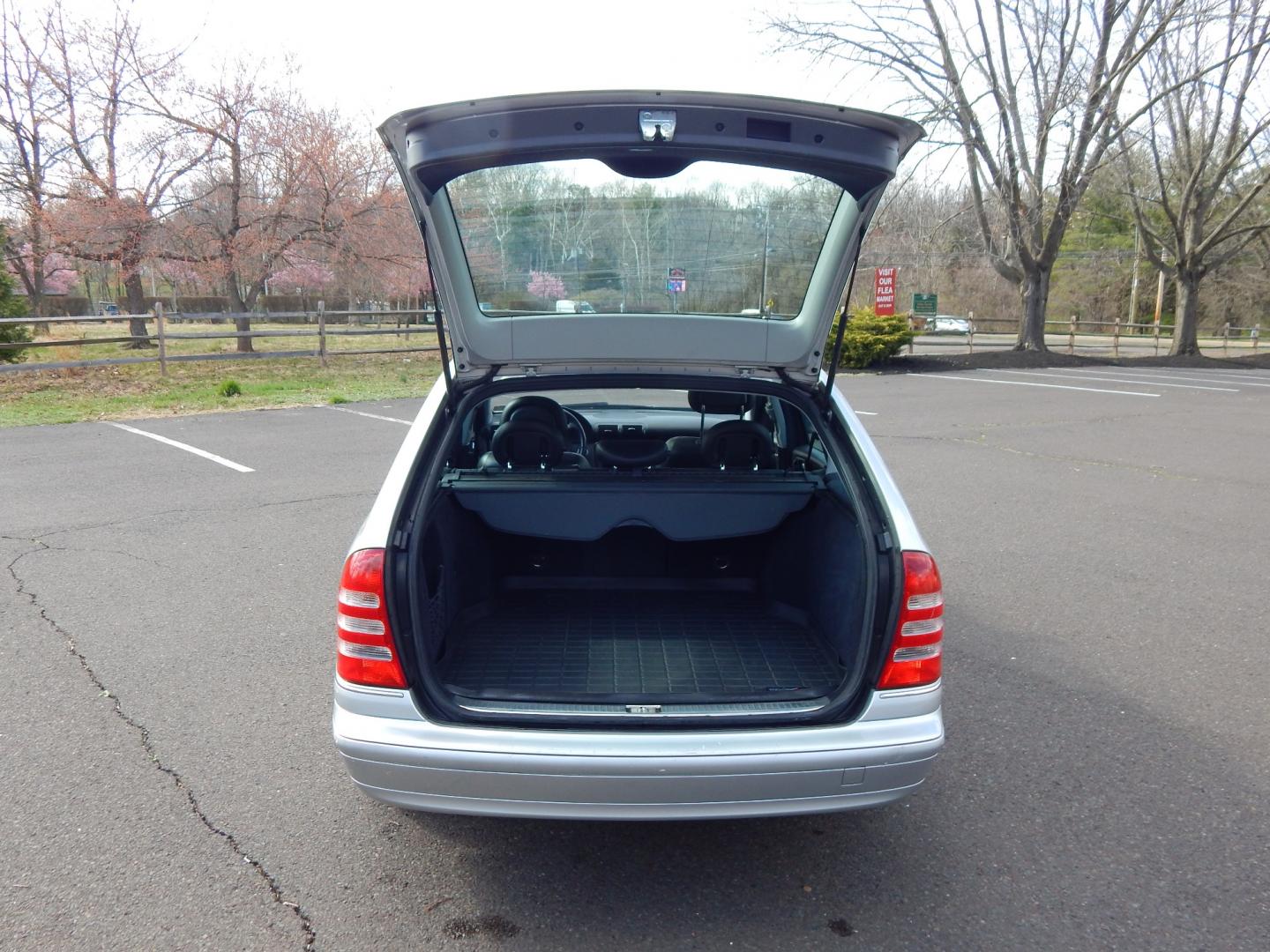 2004 Silver /Black Mercedes-Benz C-Class Wagon (WDBRH84J94F) with an 3.2 Liter engine, Automatic transmission, located at 6528 Lower York Road, New Hope, PA, 18938, (215) 862-9555, 40.358707, -74.977882 - 2004 Mercedes-Benz C-320 4 Matic wagon..3,2 Liter V6 engine, automatic transmission, tilt wheel, cruise control, dual heated power seats in black leather, power windows, mirrors, central locking system, woodgrain, AM/FM/CD Bose sound with 6 disc CD changer, power moonroof, 16" factory alloy wheels, - Photo#15